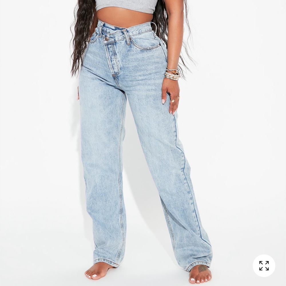 FashionNova Light Blue Women Crossover Jeans